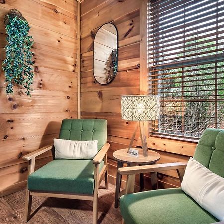 Mama Bear'S Moonshine Ridge Villa แกตลิงเบิร์ก ภายนอก รูปภาพ