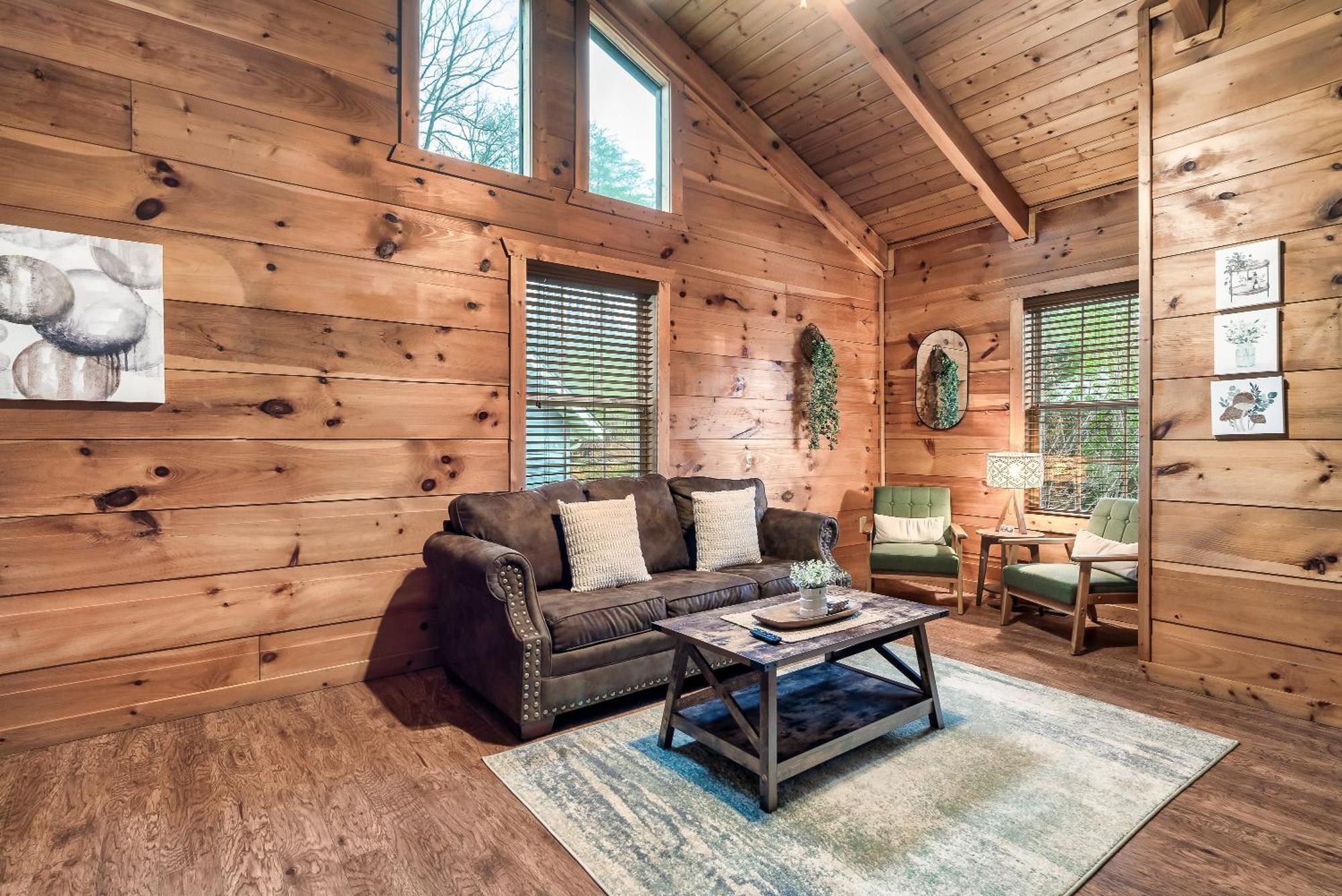 Mama Bear'S Moonshine Ridge Villa แกตลิงเบิร์ก ภายนอก รูปภาพ